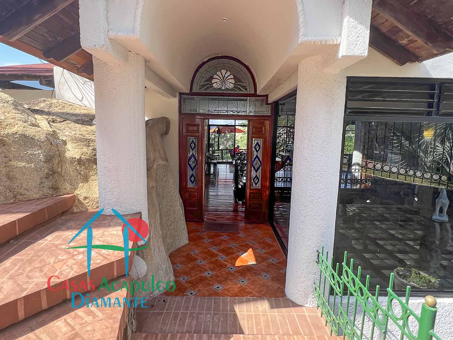 Villa Leonor - Vestíbulo de acceso 2